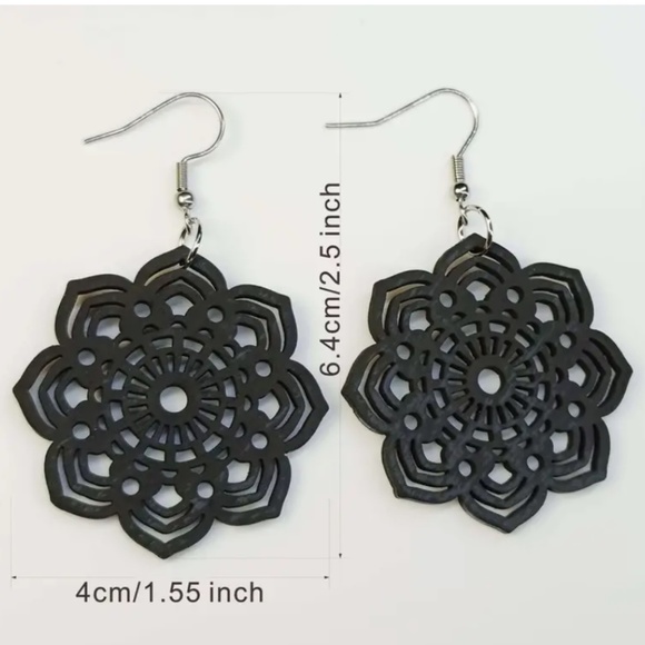 Black Flower Boho Wood Earrings - Picture 4 of 4